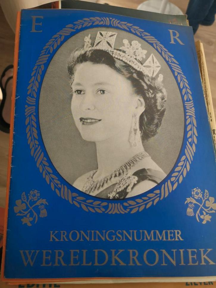 Wereldkroniek Kroningsnummer Elizabeth II, Boeken, Geschiedenis | Vaderland, Gelezen, 20e eeuw of later, Ophalen of Verzenden