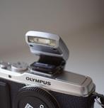 Olympus FL-LM1 Flitser, Ophalen of Verzenden, Zo goed als nieuw, Olympus, Kantelbaar