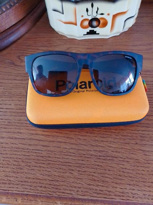 Polaroid overzet zonnebril, Sieraden, Tassen en Uiterlijk, Zonnebrillen en Brillen | Heren, Zo goed als nieuw, Zonnebril, Overige merken