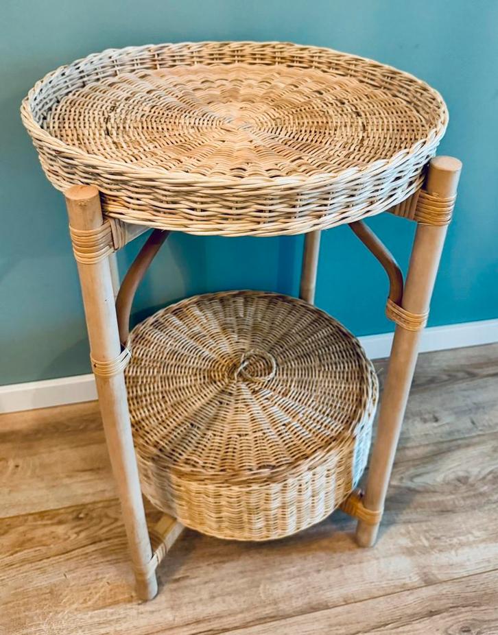 Rotan tafeltje, Huis en Inrichting, Tafels | Bijzettafels, Zo goed als nieuw, Rond, Minder dan 55 cm, Ophalen of Verzenden