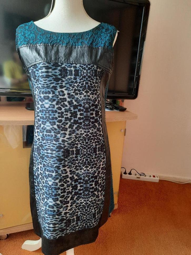 Prachtige jurk van SAVE THE QUEEN mt 38, Kleding | Dames, Jurken, Zo goed als nieuw, Maat 38/40 (M), Ophalen of Verzenden