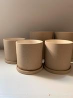 Terra beige kleurige bloempotten, Ophalen, Steen, Rond, Zo goed als nieuw