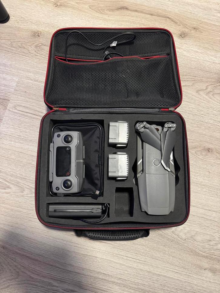 DJI Mavic 2 Zoom Fly More Combo – Compleet en in topstaat!, Audio, Tv en Foto, Drones, Zo goed als nieuw, Ophalen of Verzenden