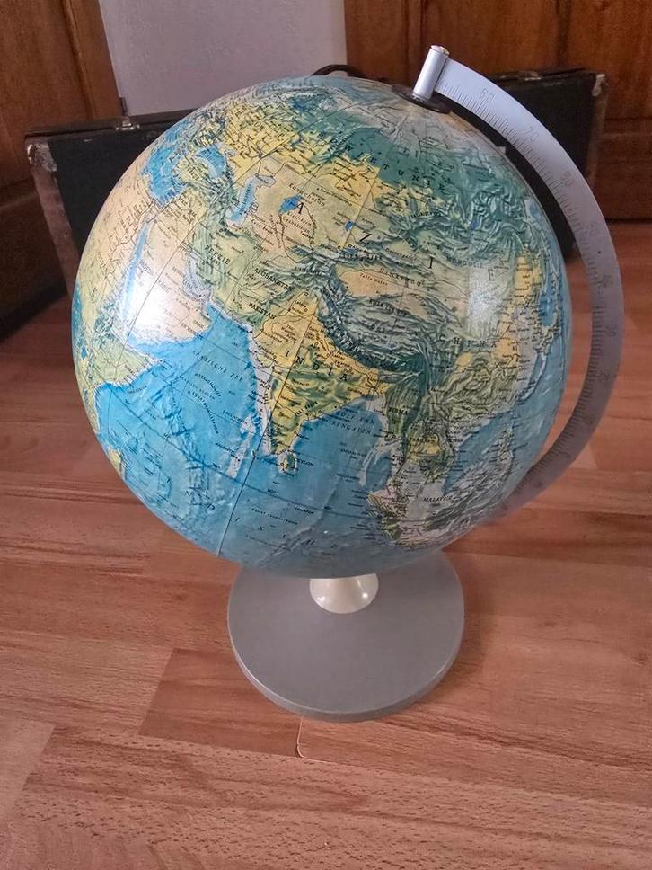 Vintage Verlichte Wereldbol - Jaren '70, Huis en Inrichting, Woonaccessoires | Wereldbollen, Gebruikt, Verlicht, Ophalen of Verzenden