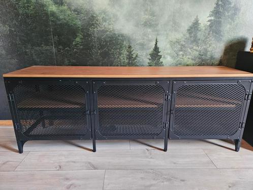 Fjällbo dressoir/ kast/ tv meubel metaal hout, Huis en Inrichting, Kasten | Dressoirs, Zo goed als nieuw, 25 tot 50 cm, Metaal