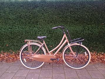 omafiets 28 inch met voordrager,FACTUUR,  GARANTIE  beschikbaar voor biedingen