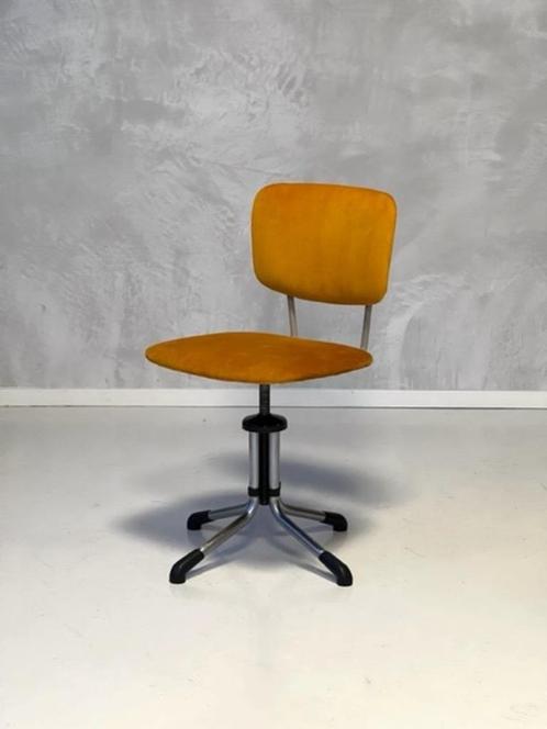 Gispen burostoel vintage design bureaustoel geel ribstof, Huis en Inrichting, Bureaustoelen, Gebruikt, Bureaustoel, Geel, Ophalen of Verzenden