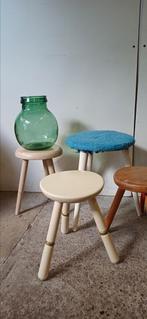 Vintage houten krukjes melkkrukje plantentafeltje, Huis en Inrichting, Ophalen of Verzenden, Zo goed als nieuw, Hout