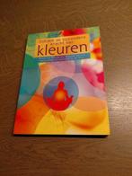 ONTDEK DE BIJZONDERE KRACHT VAN KLEUREN, Ophalen of Verzenden, Zo goed als nieuw