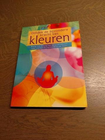 ONTDEK DE BIJZONDERE KRACHT VAN KLEUREN  beschikbaar voor biedingen