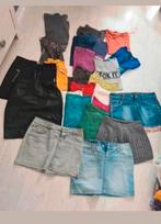 Kledingpakket maat M
6 rokjes
16 t-shirts
3 hemdjes2leggings, Ophalen of Verzenden, Zo goed als nieuw, Maat 38/40 (M)