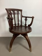 Captain Chair eiken draaibaar, Ophalen