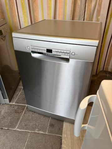 RVS Afwasmachine Bosch - Schoon - Netjes en Werkt Goed beschikbaar voor biedingen