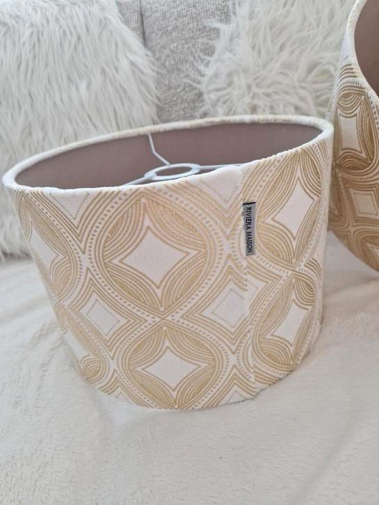 Riviera Maison lampenkappen 2 stuks goud creme wit z.g.a.n., Huis en Inrichting, Lampen | Lampenkappen, Zo goed als nieuw, Minder dan 25 cm
