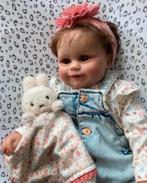 Vrolijk reborn meisje, Verzenden, Zo goed als nieuw, Pop