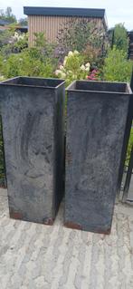 Grote, hoge stalen bloembak, Tuin en Terras, Bloembakken en Plantenbakken, Ophalen, Gebruikt, Minder dan 60 cm, Vierkant