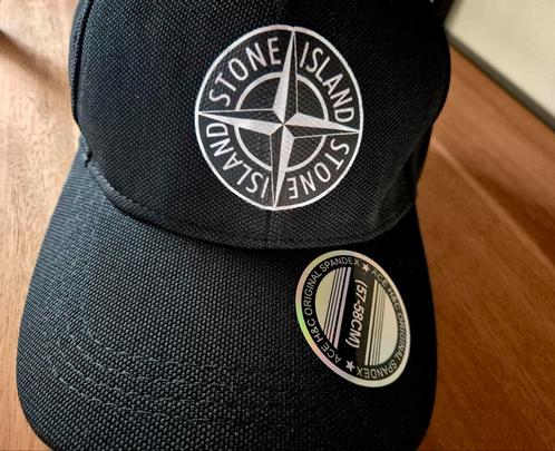 Geheel gesloten baseball cap met Stone Island logo, Kleding | Heren, Hoeden en Petten, Nieuw, Pet, Verzenden