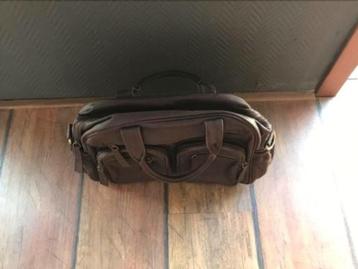 leren damestas beschikbaar voor biedingen