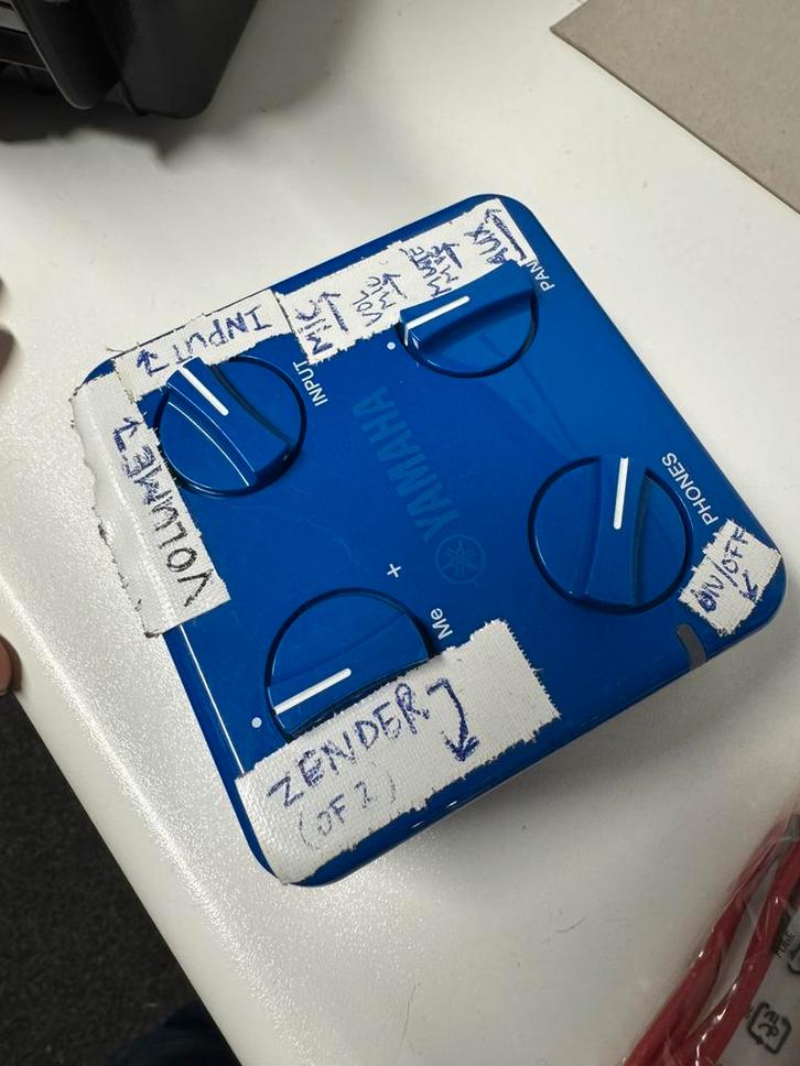 Yamaha Sessioncake SC-02 mixer op batterijen, Muziek en Instrumenten, Mengpanelen, Zo goed als nieuw, Minder dan 5 kanalen, Microfooningang