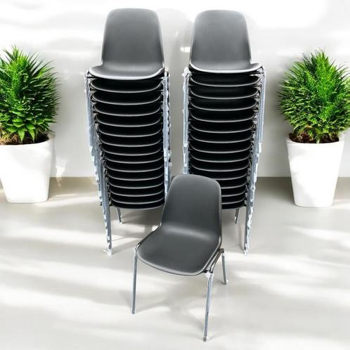 Nieuwe zwarte stapelstoelen kantinestoelen stapelbare stoel, Huis en Inrichting, Stoelen, Nieuw, Vijf, Zes of meer stoelen, Kunststof