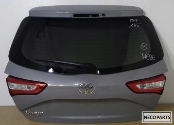 TOYOTA YARIS FACELIFT ACHTERKLEP ORIGINEEL ACHTERLICHTEN beschikbaar voor biedingen
