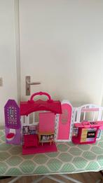 Meeneem barbie huis, Kinderen en Baby's, Speelgoed | Poppenhuizen, Ophalen of Verzenden, Gebruikt, Poppenhuis