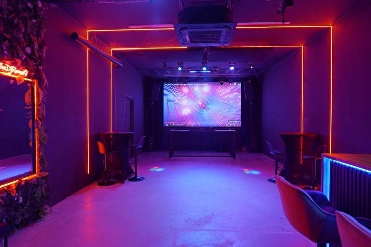 Club zaalverhuur  + Inclusief licht en geluid, Diensten en Vakmensen, Verhuur | Zalen en Feestlocaties, Bruiloft- of Feestlocatie