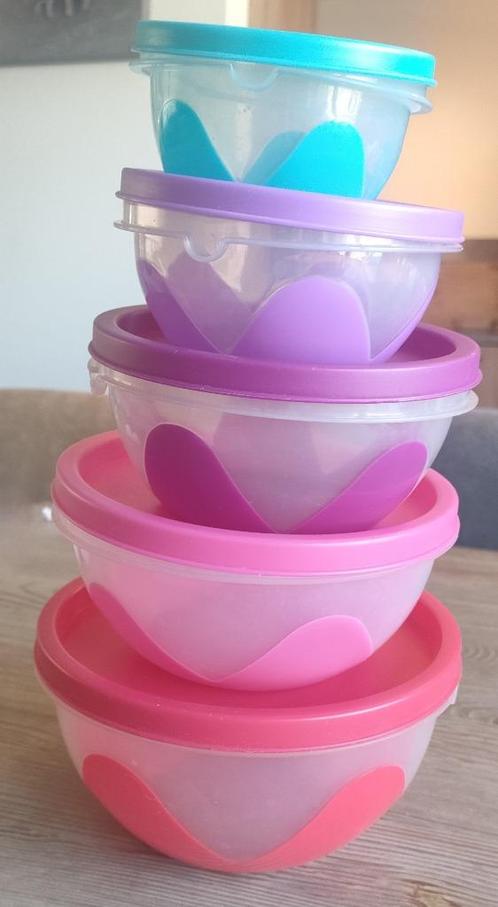 Nieuwe stapelbare bewaarbakjes (5‑dlg) – regenboogkleuren, Huis en Inrichting, Keuken | Keukenbenodigdheden, Nieuw, Ophalen of Verzenden