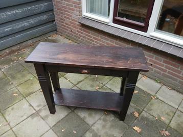Bijzettafel retro beschikbaar voor biedingen