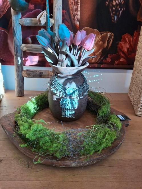 Nepalese kruiken met ketting / nepalese dienbladen, Huis en Inrichting, Woonaccessoires | Vazen, Nieuw, Overige kleuren, Minder dan 50 cm