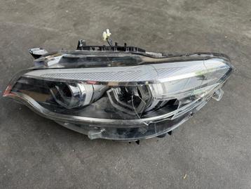 BMW F22 LCI Adaptive LED Koplamp KAPOT GLAS beschikbaar voor biedingen