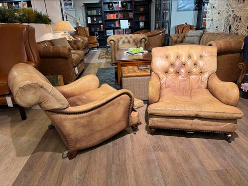 2 x Stoere lounge Chesterfield fauteuils Camel Cognac, Huis en Inrichting, Fauteuils, Ophalen of Verzenden