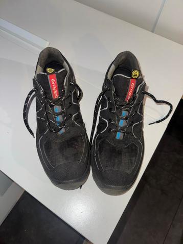 Veiligheidsschoenen met stalen neus maat 42 beschikbaar voor biedingen