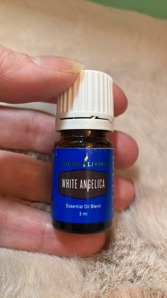 Young Living essentiële olie White Angelica, Sport en Fitness, Gezondheidsproducten en Wellness, Nieuw, Aroma, Ophalen of Verzenden