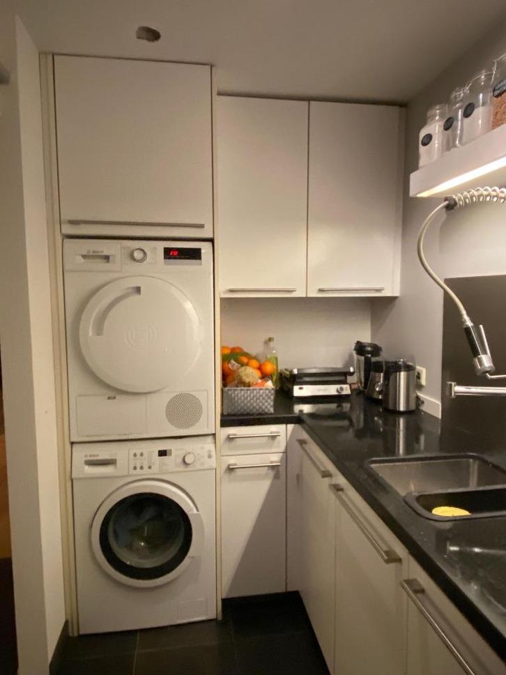 Te koop: compacte Siematic keuken, Huis en Inrichting, Keuken | Complete keukens, Gebruikt, Hoekkeuken, Wit, Graniet of Steen
