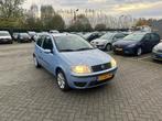 Fiat Punto 1.4-16V Young 72.000 km NAP, Auto's, Voorwielaandrijving, Gebruikt, Elektrische ramen, Origineel Nederlands