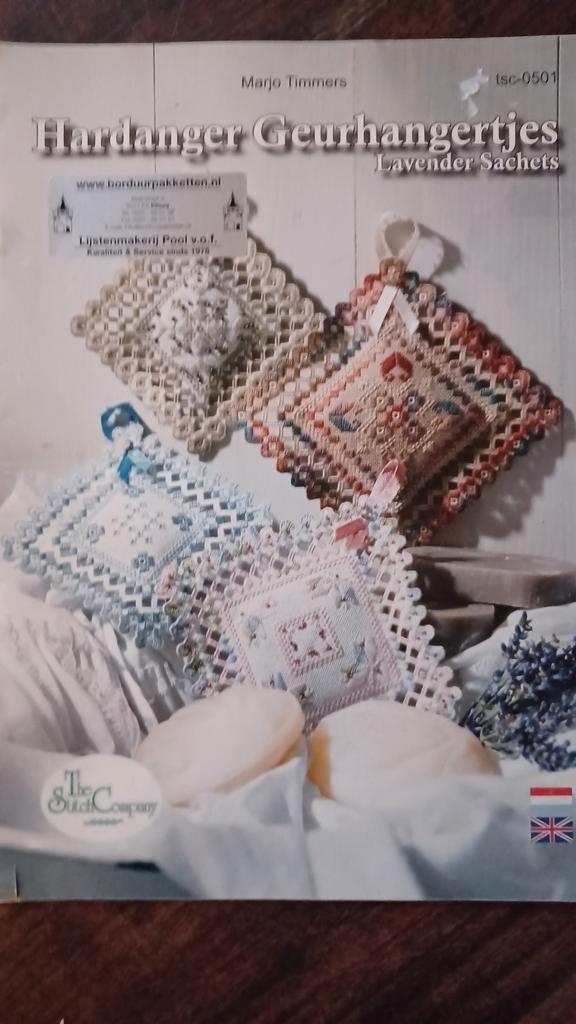 Hardanger geurhangertjes borduren, Hobby en Vrije tijd, Borduren en Borduurmachines, Zo goed als nieuw, Patroon, Ophalen of Verzenden