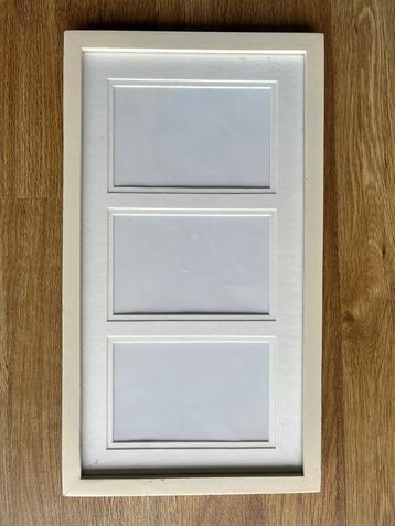 Fotolijst met passepartout voor 3 foto's beschikbaar voor biedingen