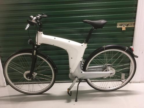Hellkama futuristische design fiets uit finland, Fietsen en Brommers, Fietsen | Heren | Herenfietsen, Zo goed als nieuw, Overige merken