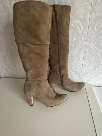 Hoge laarzen, merk JIGSAW, suède, maat 40, beige *NIEUW* beschikbaar voor biedingen