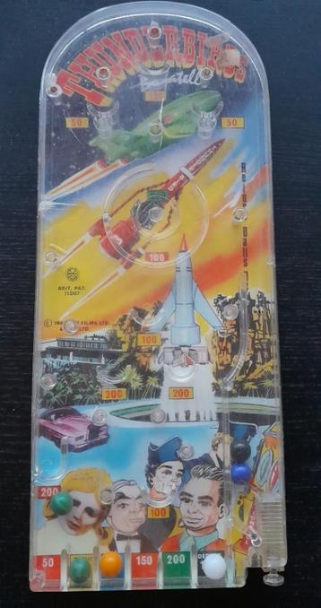 ZELDZAME OUD VINTAGE FLIPPERSPEL THUNDERBIRDS  1966 beschikbaar voor biedingen