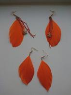 Koningsdag oranje veren oorbellen 2 paar NIEUW, Nieuw, Oranje, Ophalen of Verzenden, Hangers