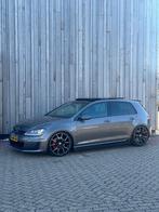 Volkswagen Golf 2.0 TSI GTI 5D DSG 2015 Grijs panoramedak, 4 cilinders, 1984 cc, 690 kg, 220 pk