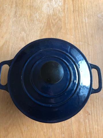 Nieuwe gietijzeren  pan - 20cm beschikbaar voor biedingen