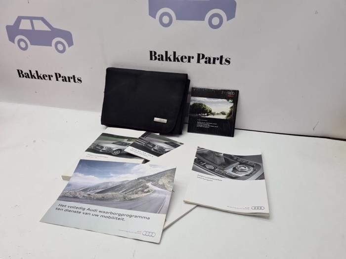 Instructie Boekje van een Audi A4, Auto-onderdelen, Overige Auto-onderdelen, Audi, Gebruikt, 3 maanden garantie