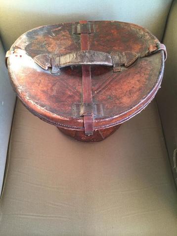 Antieke Lederen Hoedendoos beschikbaar voor biedingen