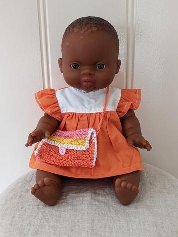3 Setjes poppenkleding voor een pop van 32-34 cm beschikbaar voor biedingen