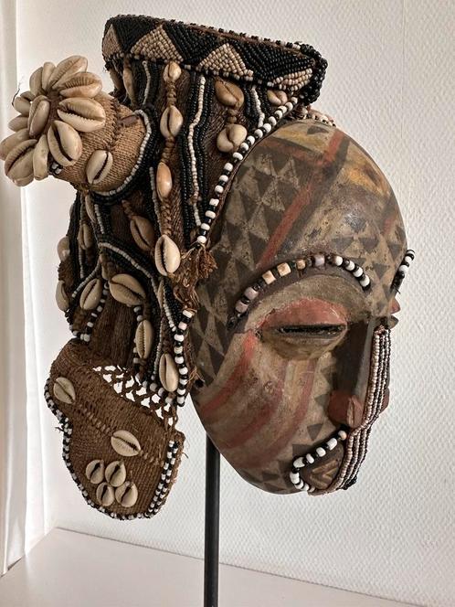 Ngaadi a Mwaash Kuba Koningsmasker Afrikaanse kunst Matadi, Antiek en Kunst, Kunst | Niet-Westerse kunst, Ophalen of Verzenden