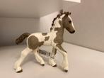 Schleich 13774 Tinker / Irish cob veulen met vaan, Ophalen of Verzenden, Zo goed als nieuw, Paard, Beeldje of Figuurtje
