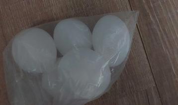 nep kippen eieren wit van plastic beschikbaar voor biedingen